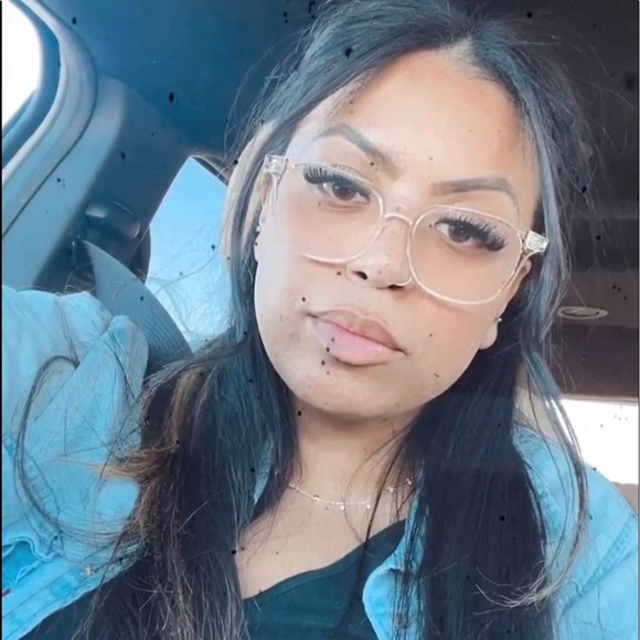 💍 MEET YOUR SELLER 💍 - Picture 3 of 4